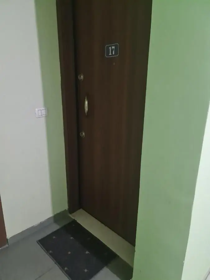 2E Apartment Myslym Shyri