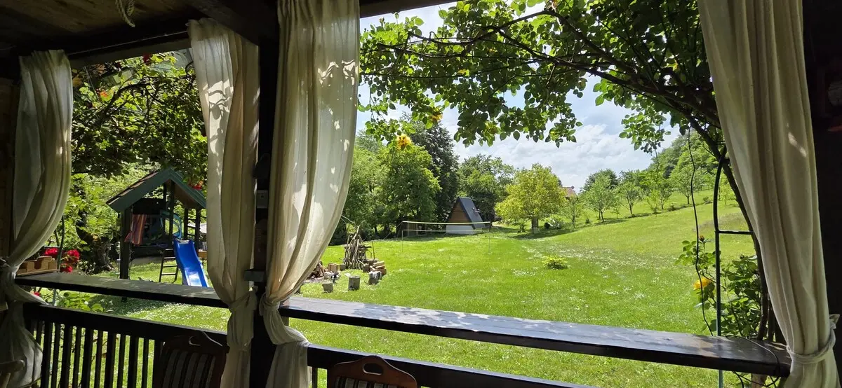 Nina's Cabin