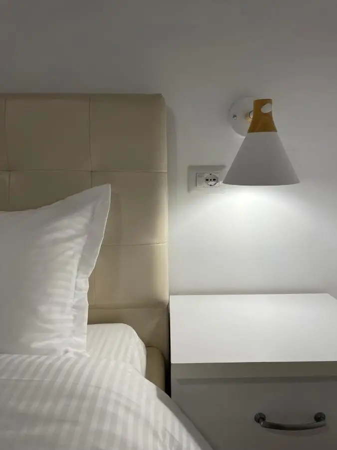 Proper Apartment 1