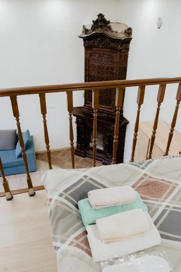 2 Signature Apartments on Agmashenebeli