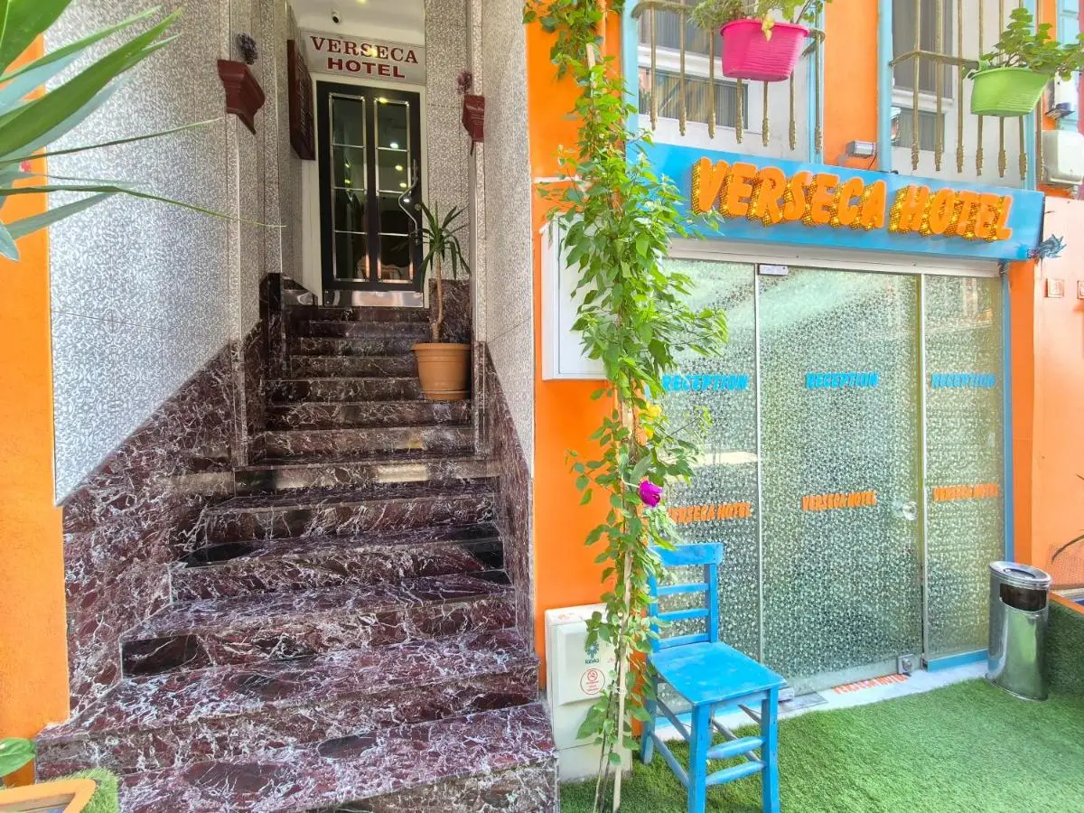 VERSECA HOTEL