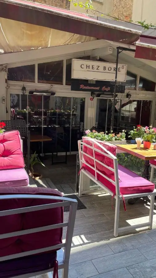 Chez Bore