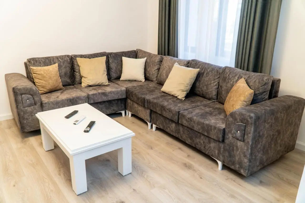 Signature apartment 8