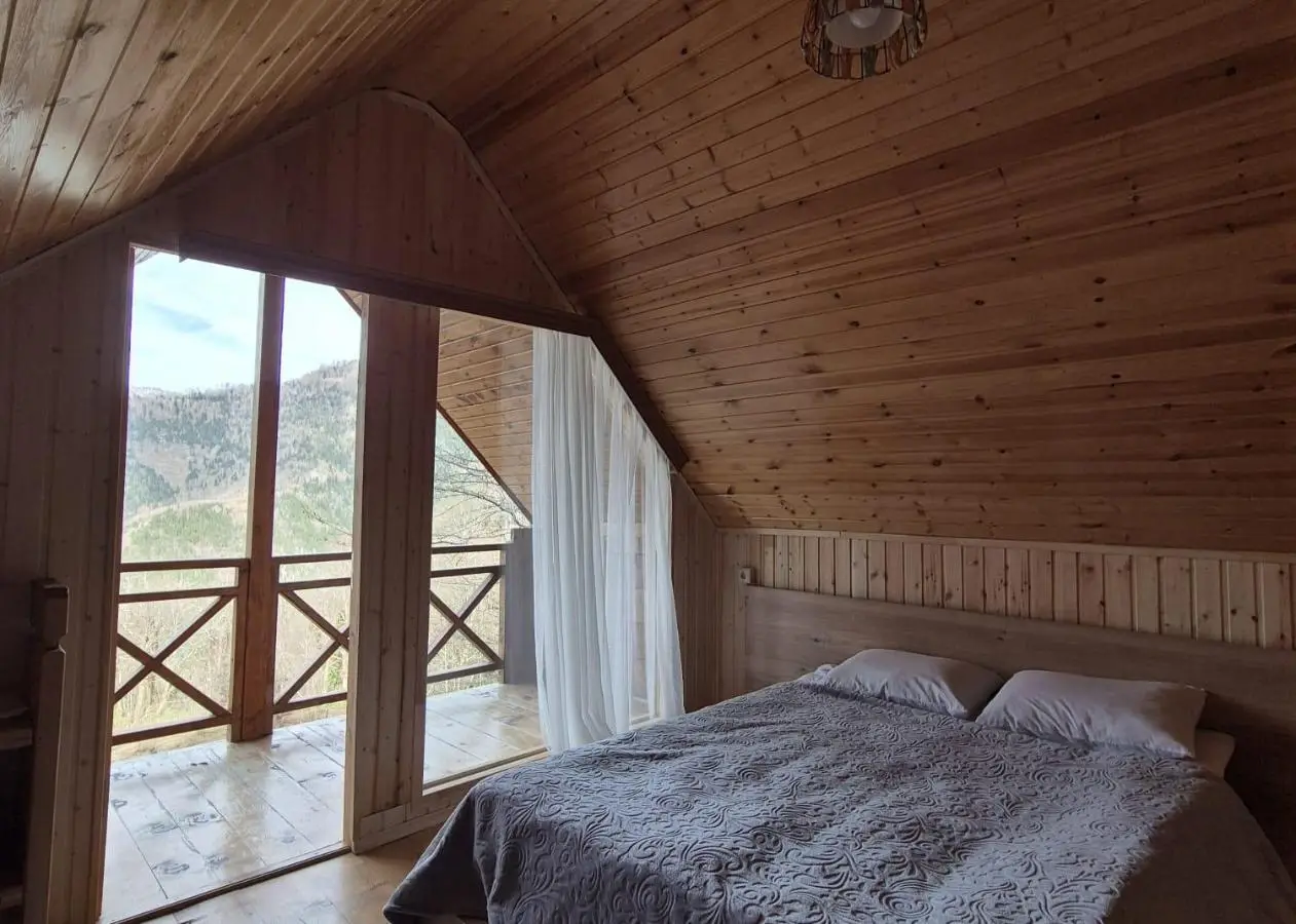 House in the clouds&სახლი ღრუბლებში
