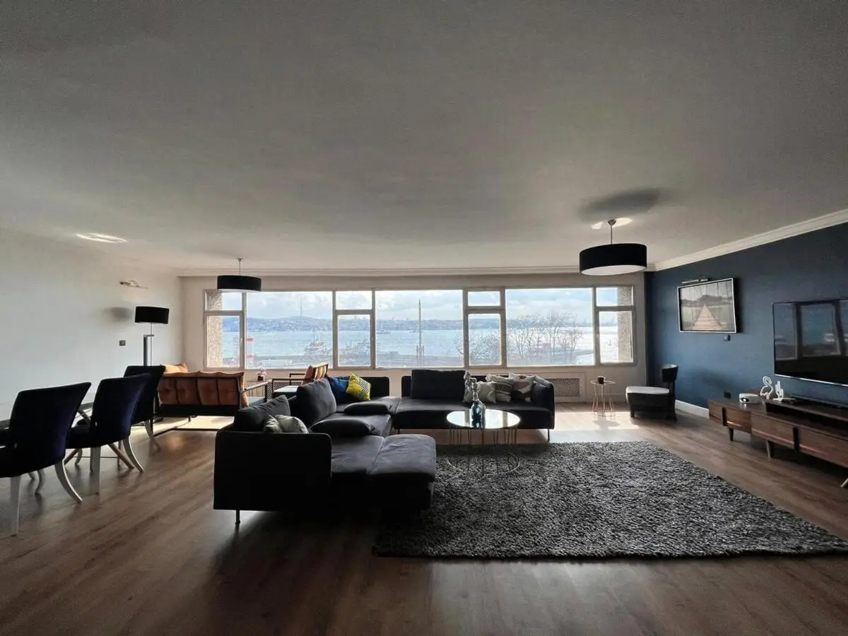 Stunning Sea View Amazing Flat 4BR 2BA AC