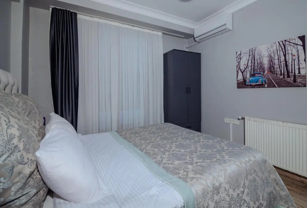 White Moon Suites