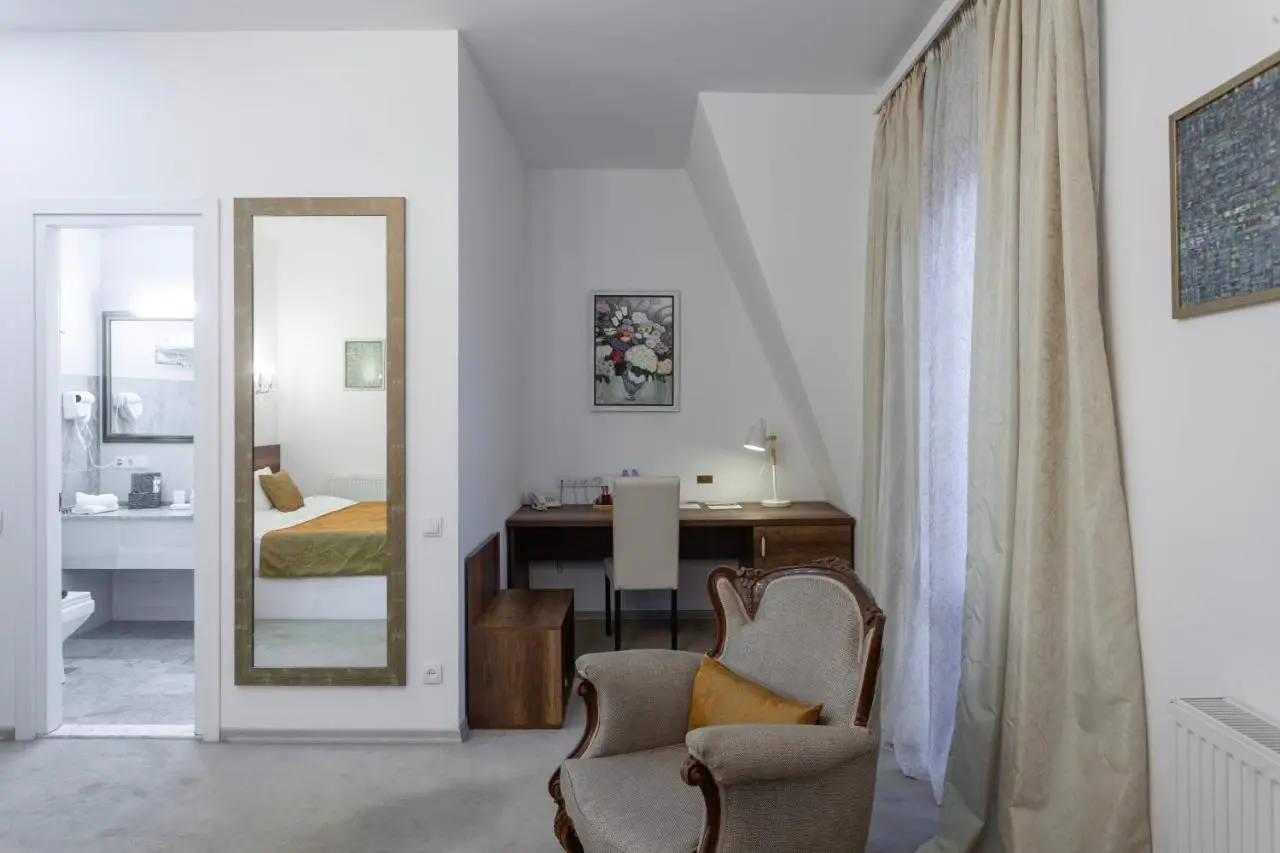 Alliance Hotel