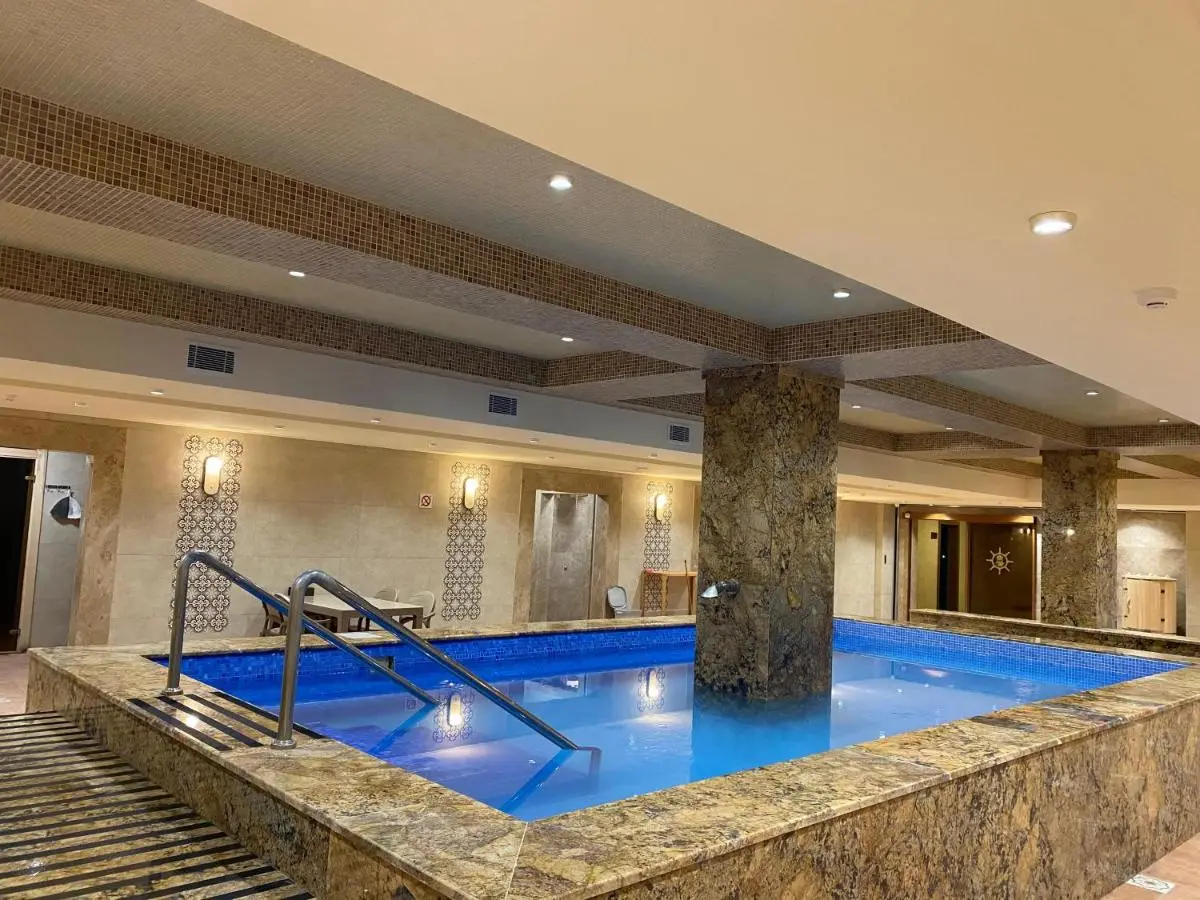 Aysberq Resort