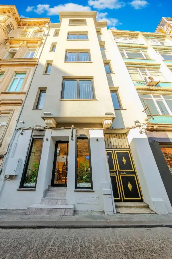 ROYAL TAKSIM SUITES