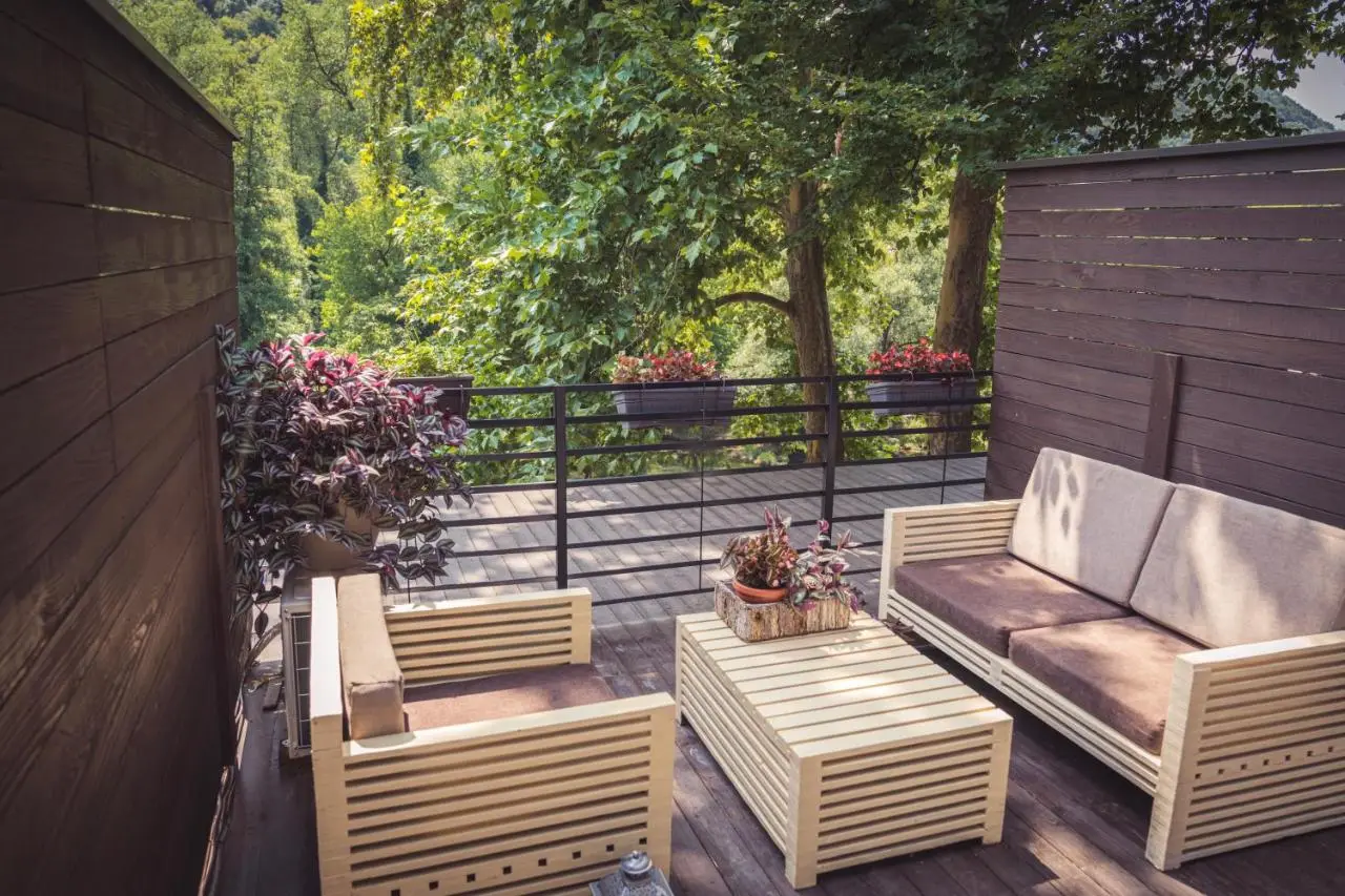 Hotel Tazz - River Front Oasis Collection