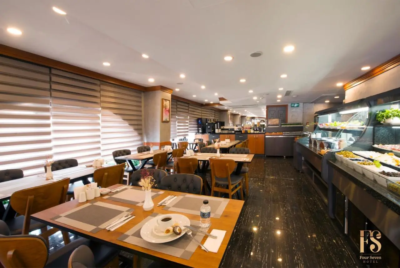 FOUR SEVEN HOTEL