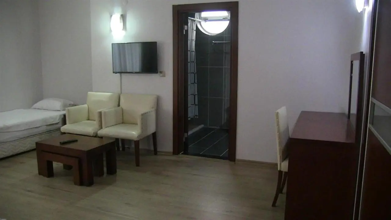 Paluri Otel Hopa