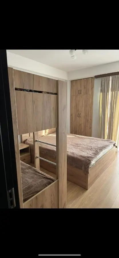 Nino's Sunny Apartment