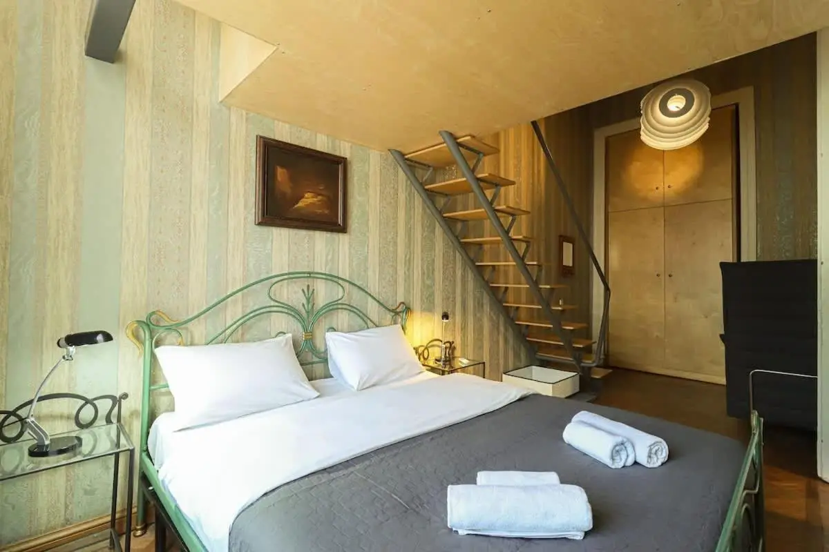 1-BR Apt in Central Tbilisi by Wehost