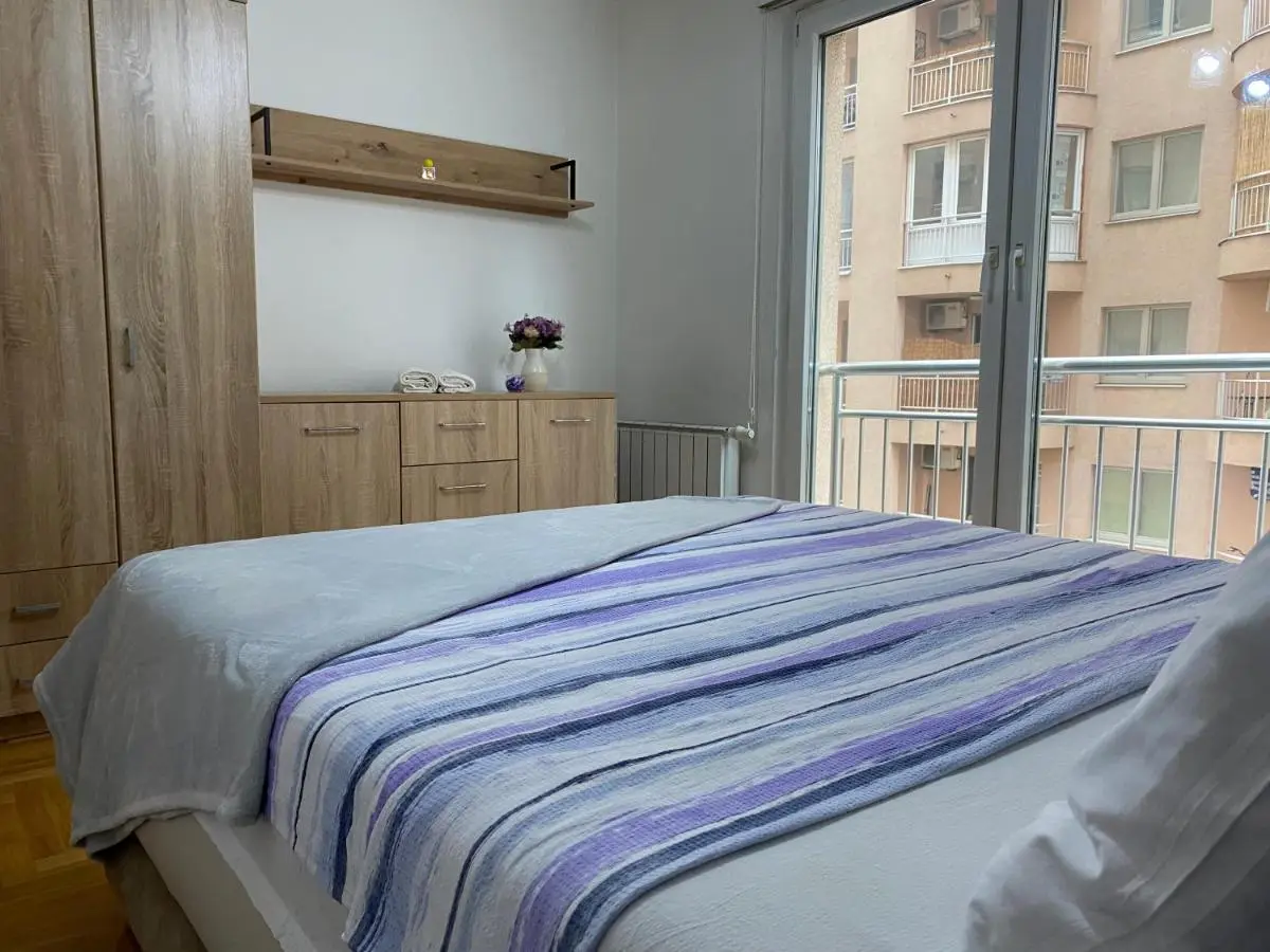 Ejna Apartment
