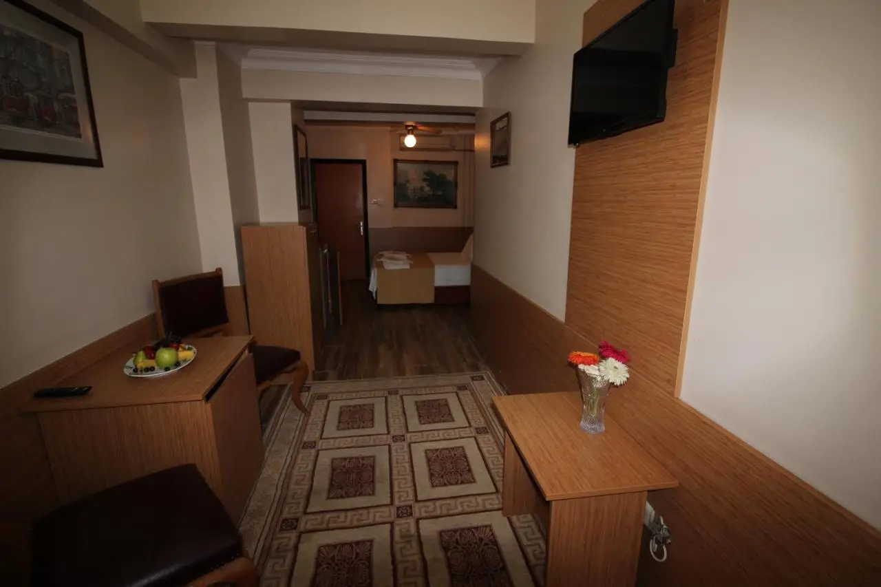 Kadikoy Otel