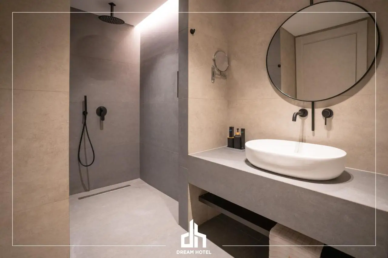 DREAM HOTEL SARANDA