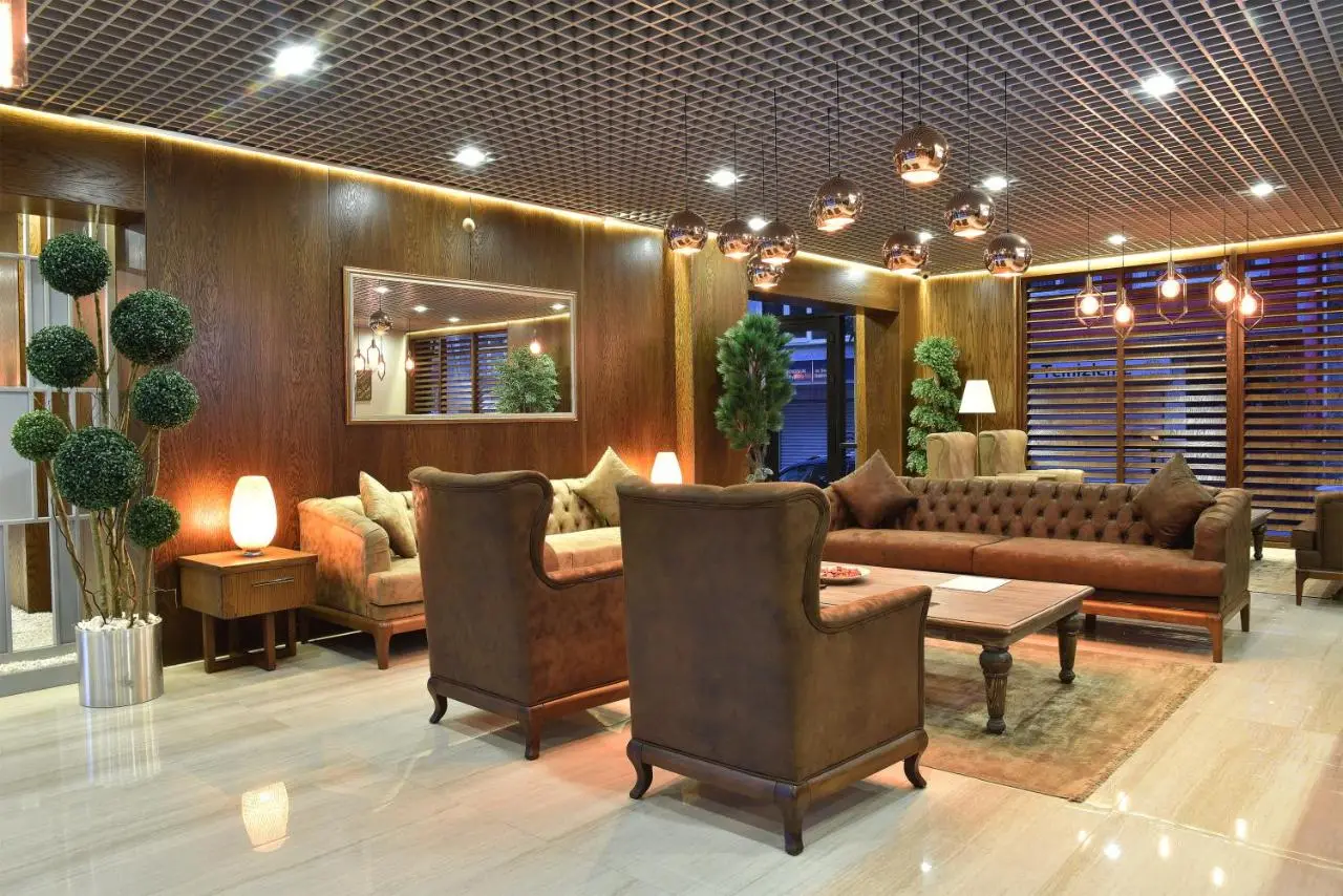 The Elegant Hotel