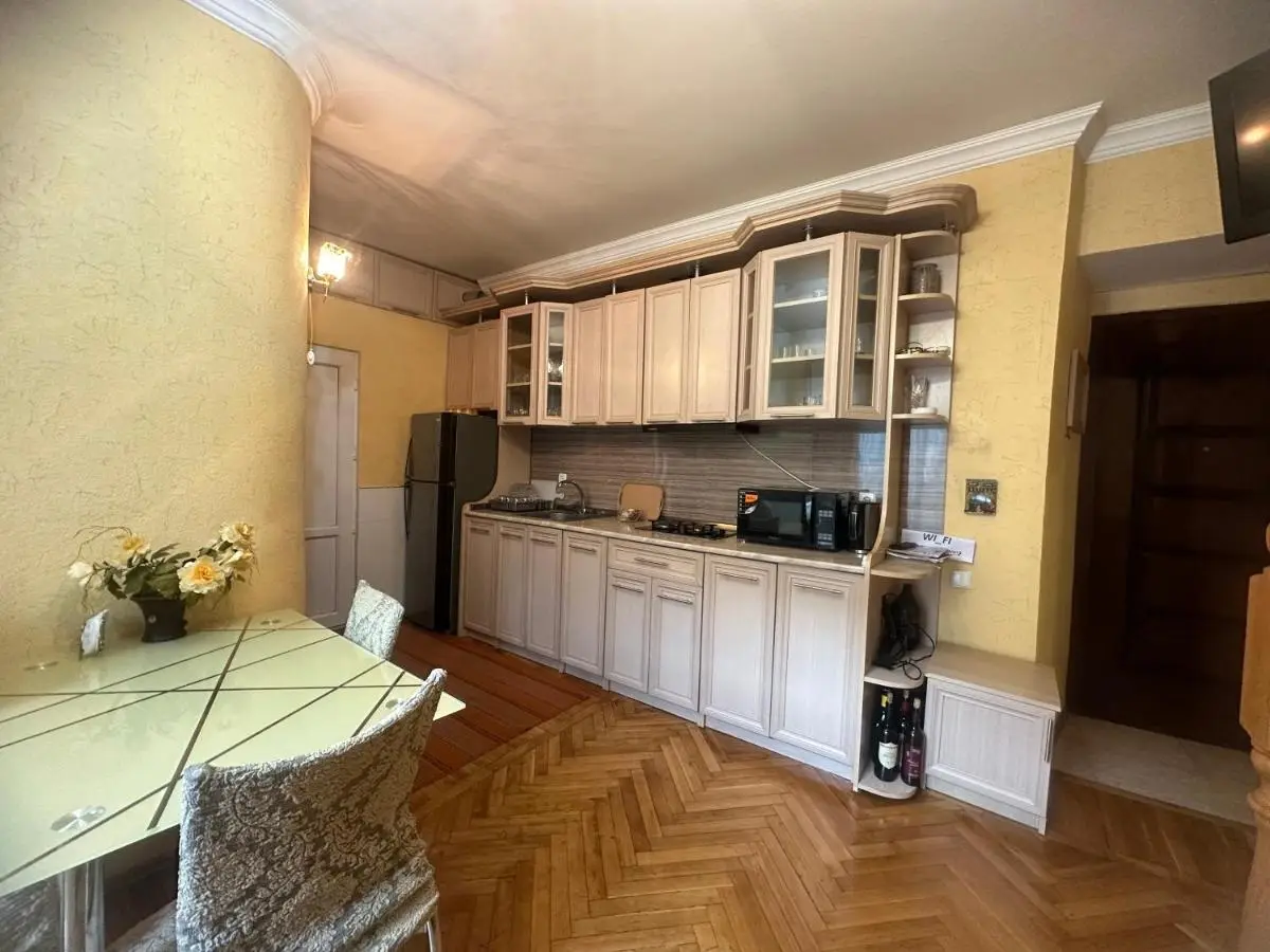 Giorgi Apartment