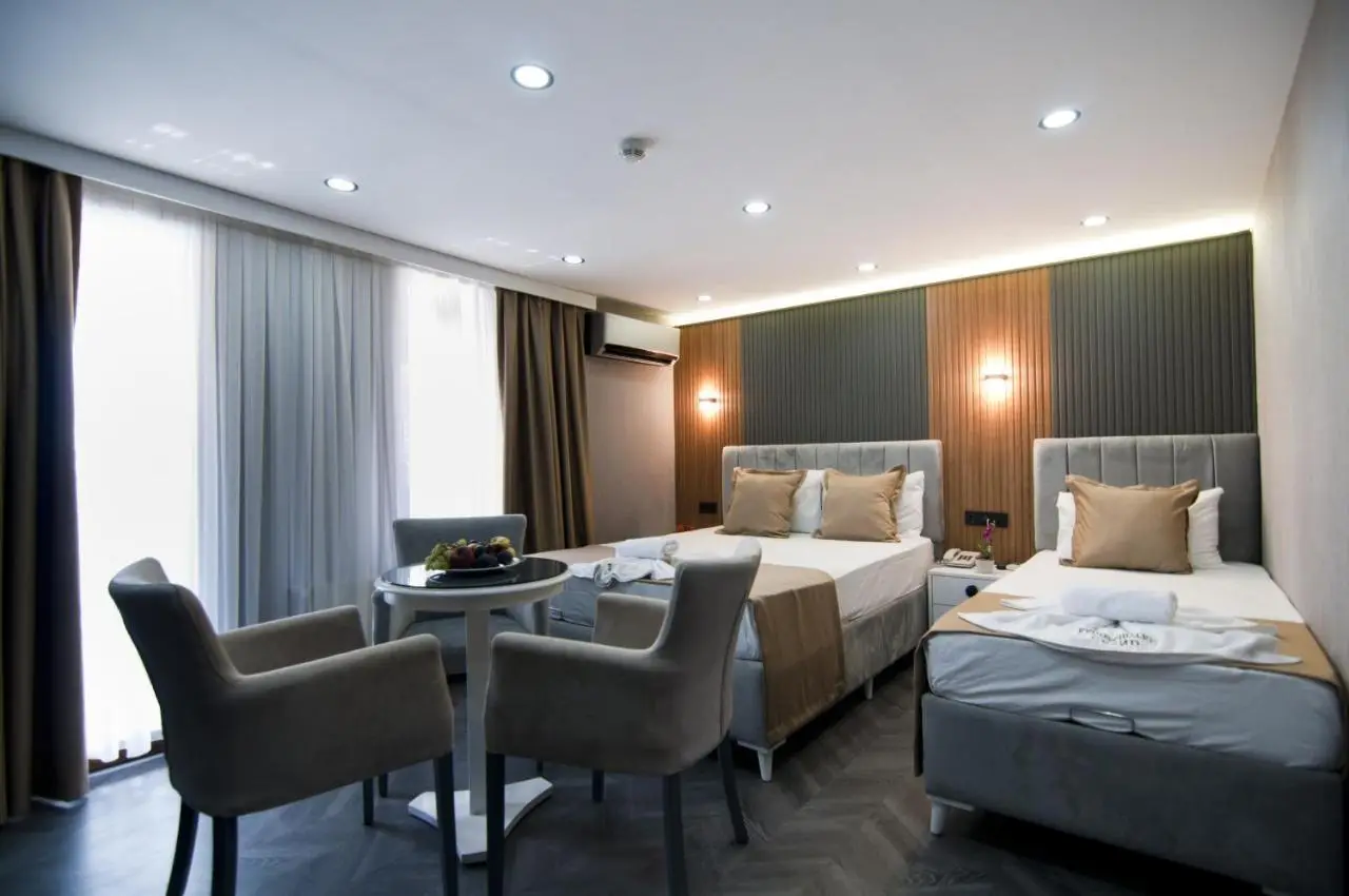 Grand Bagoz Hotel