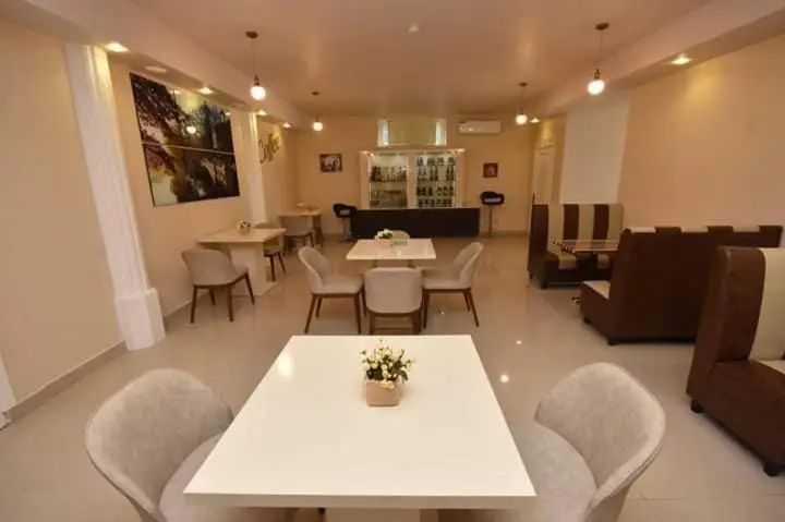 River S hotel