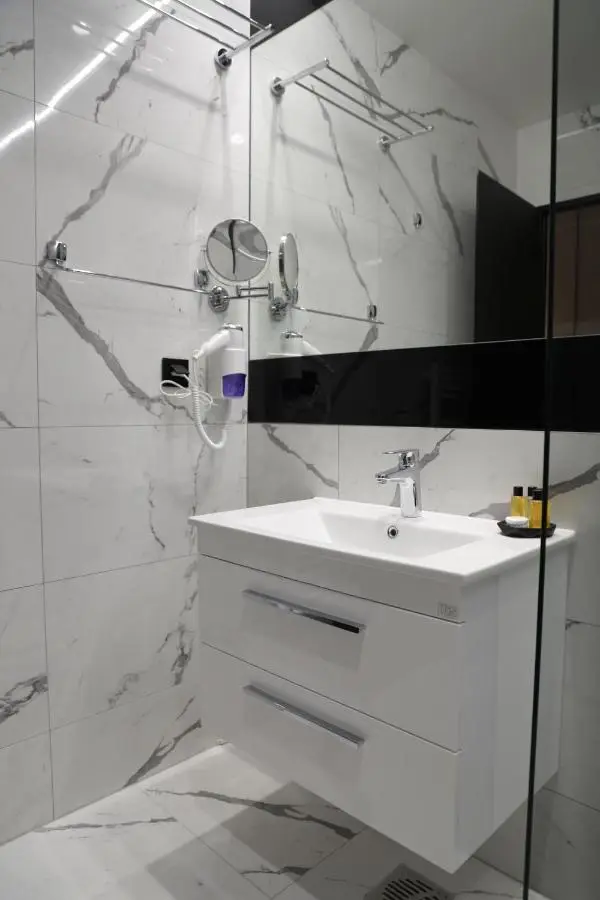 Moaline Apartments, free parking
