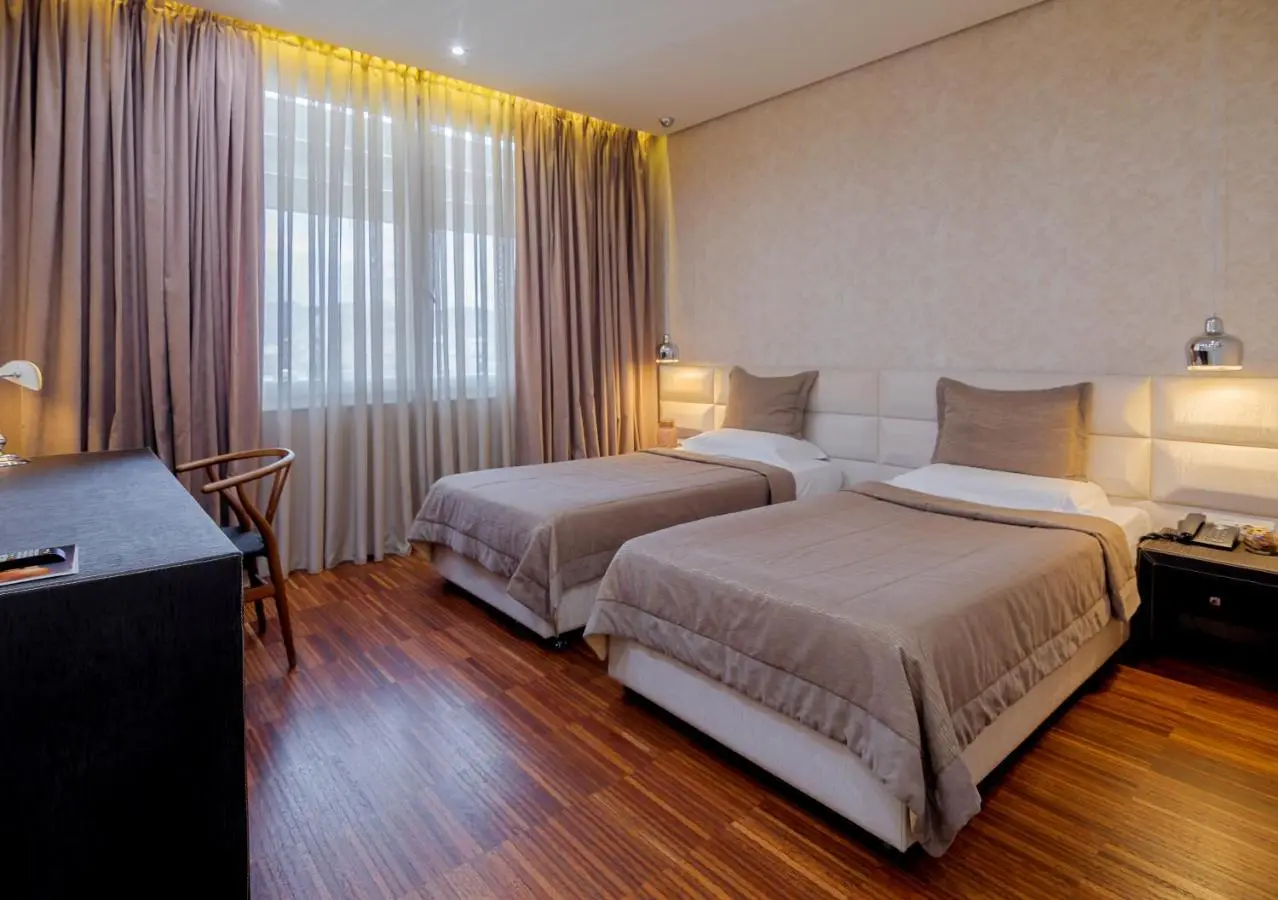 La Bohème Hotel