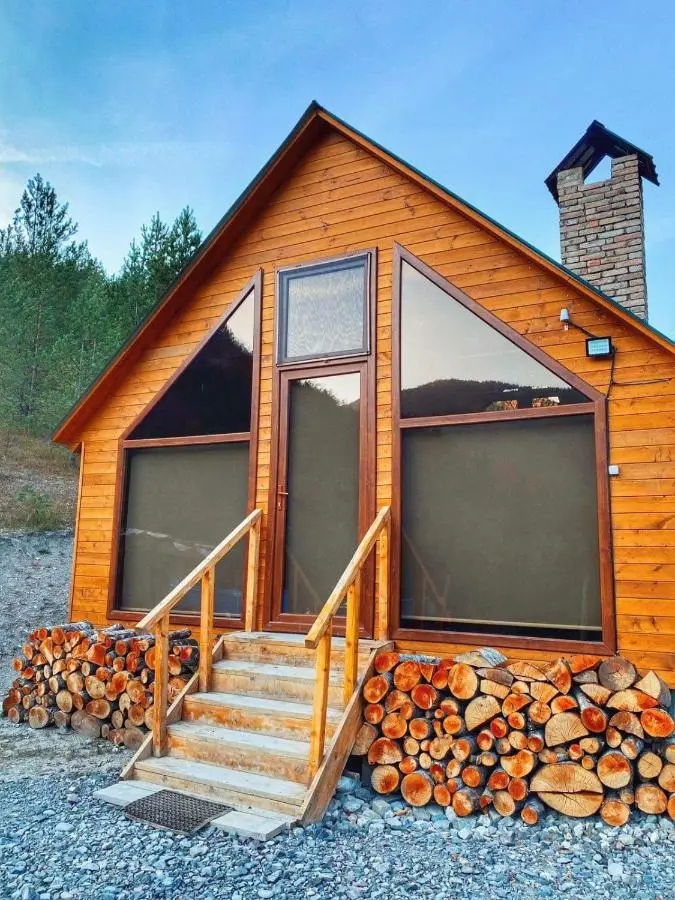 Cozy Cottage Feel Free continental