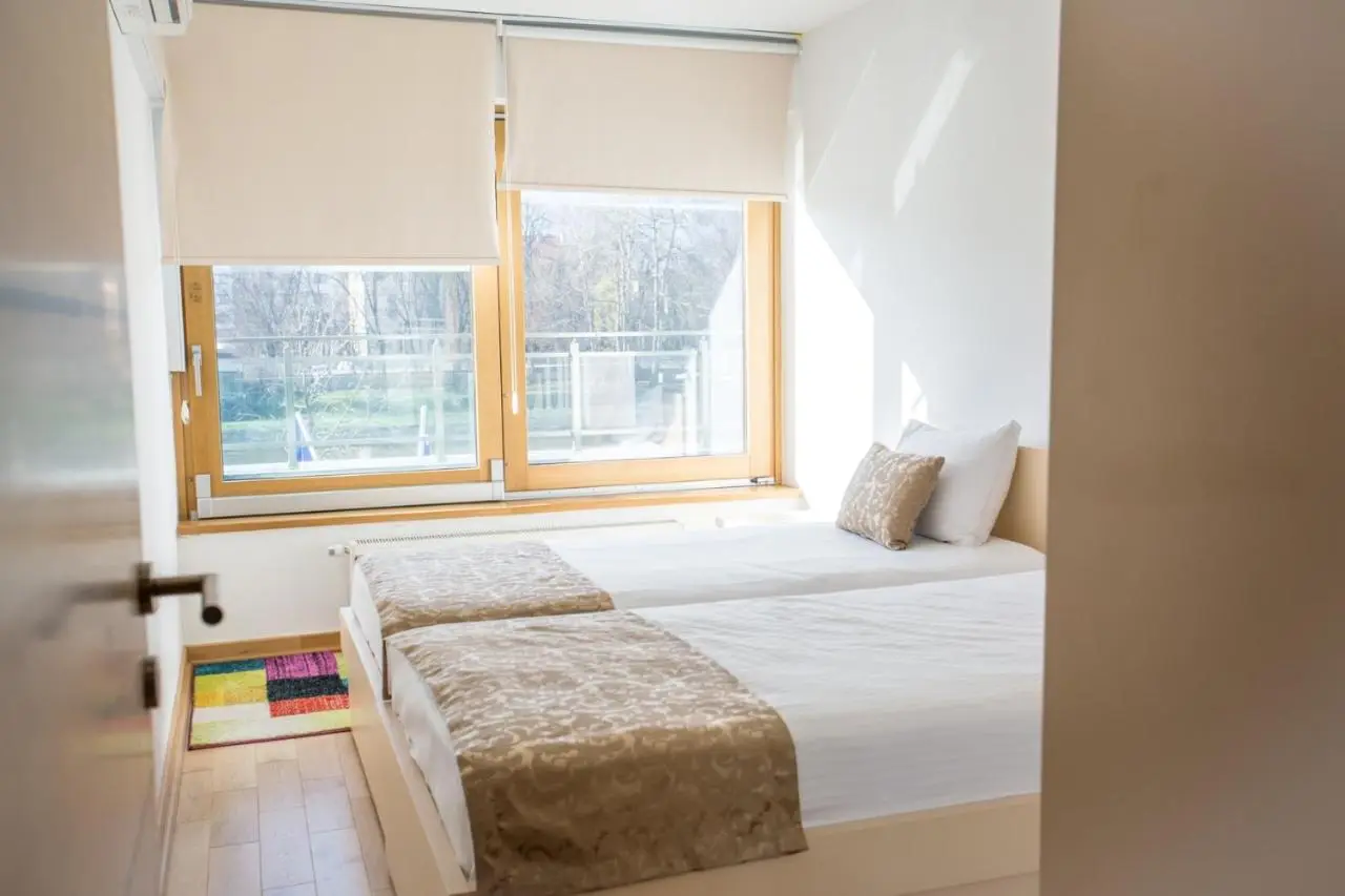 VIP Apartments