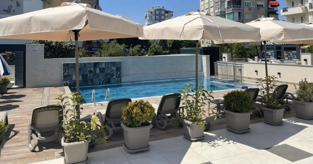 Blue Garden Hotel