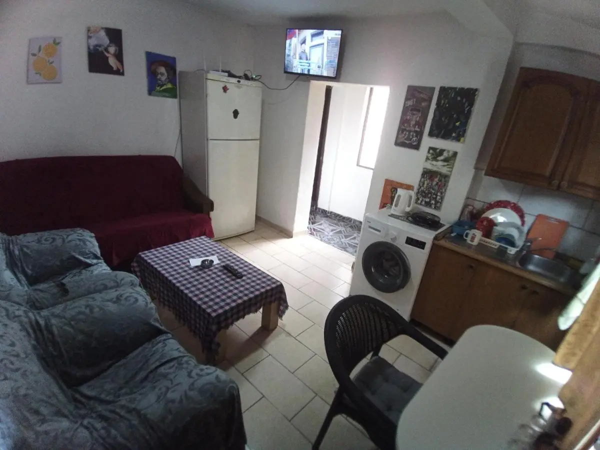 Private Flat In House 17