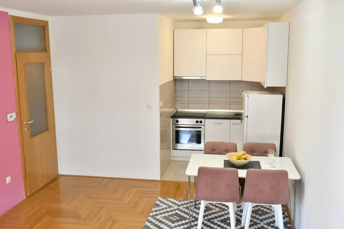 Apartment  "Chola"