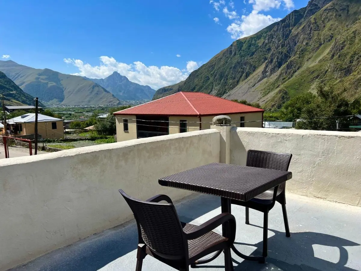 Kazbegi Green Yard