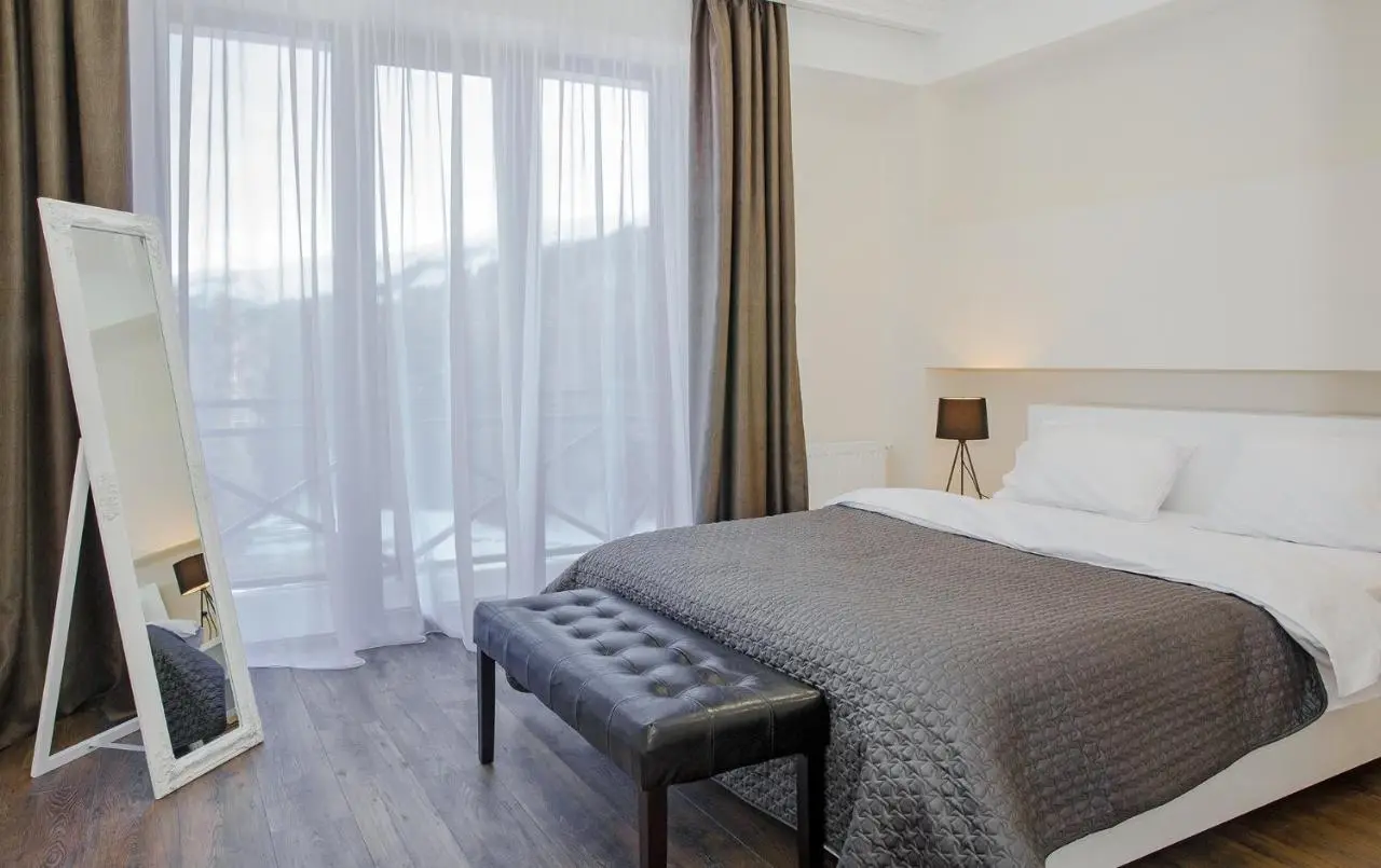 Kokhta Plaza Boutique Hotel