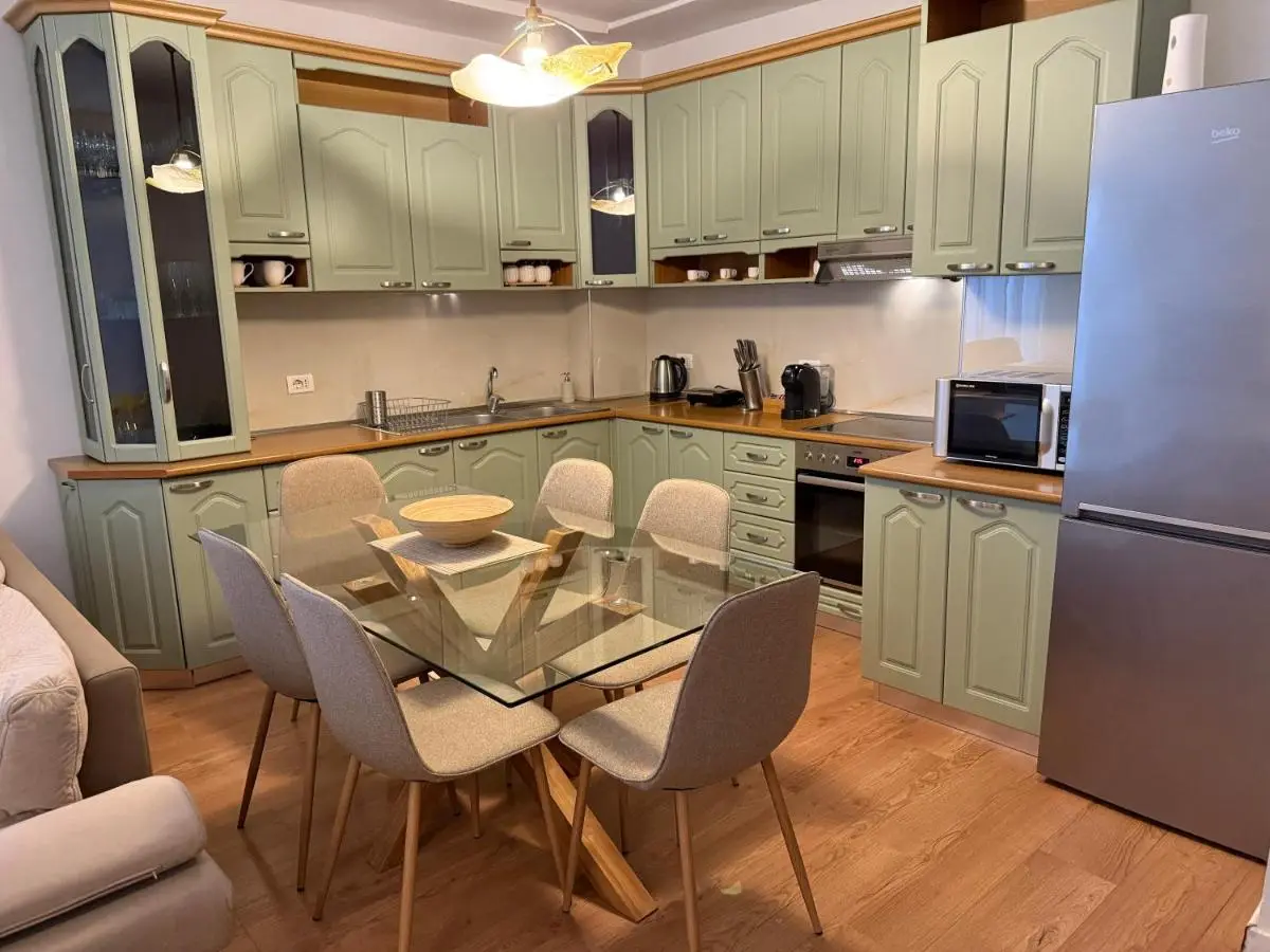 Proper Apartment 1