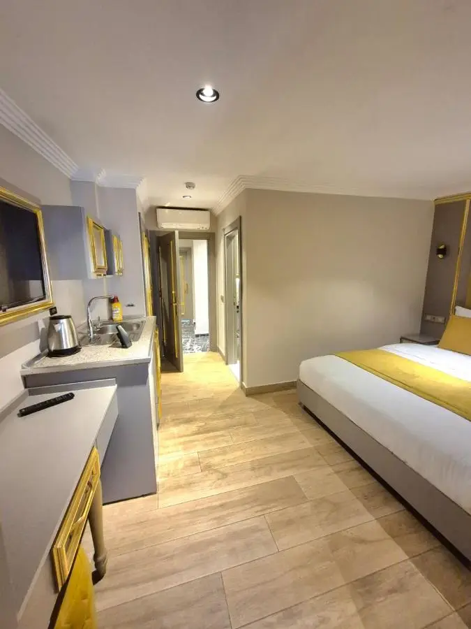 Taksim La Marino Hotel
