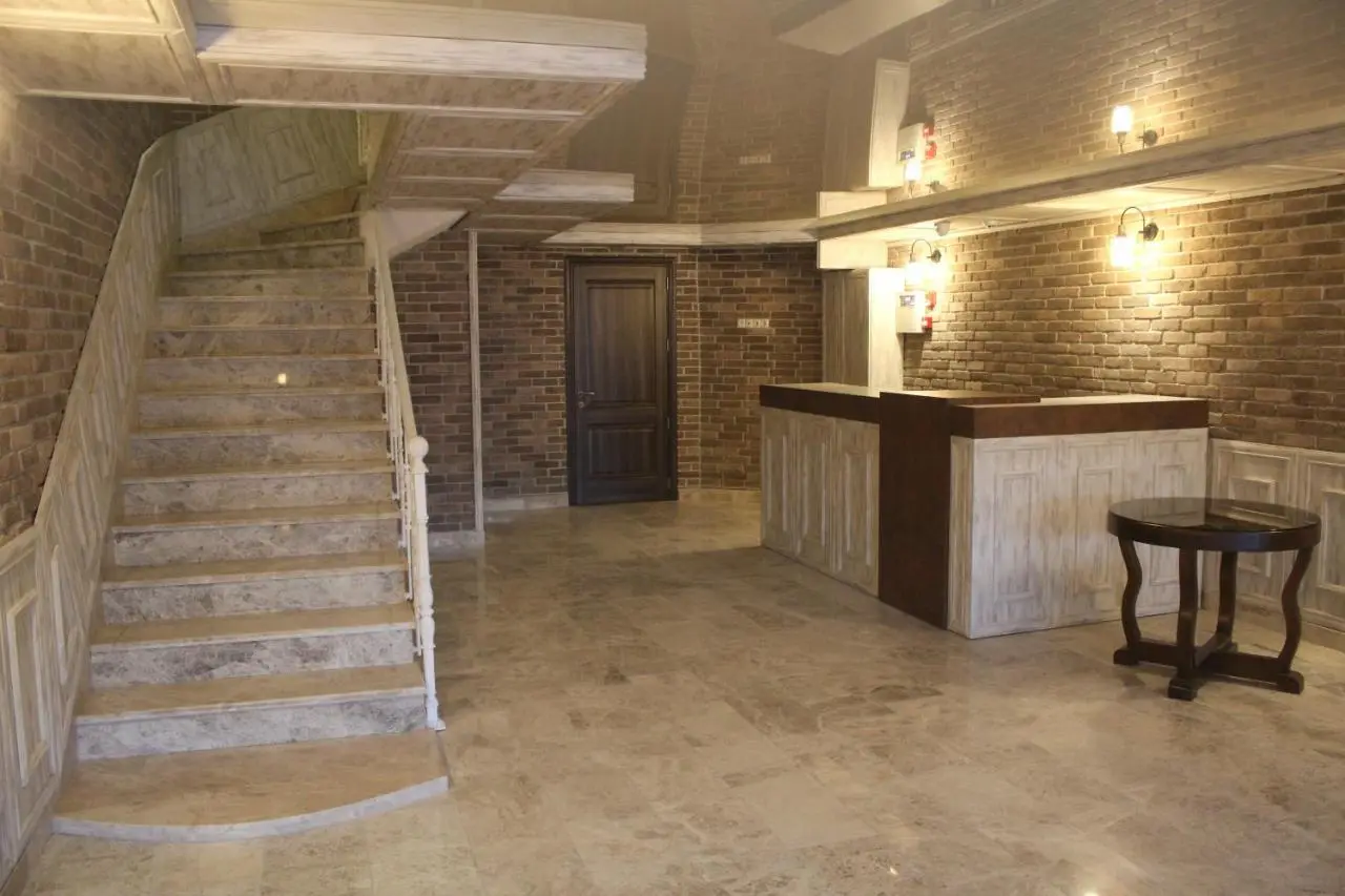 MELINI Boutique Hotel
