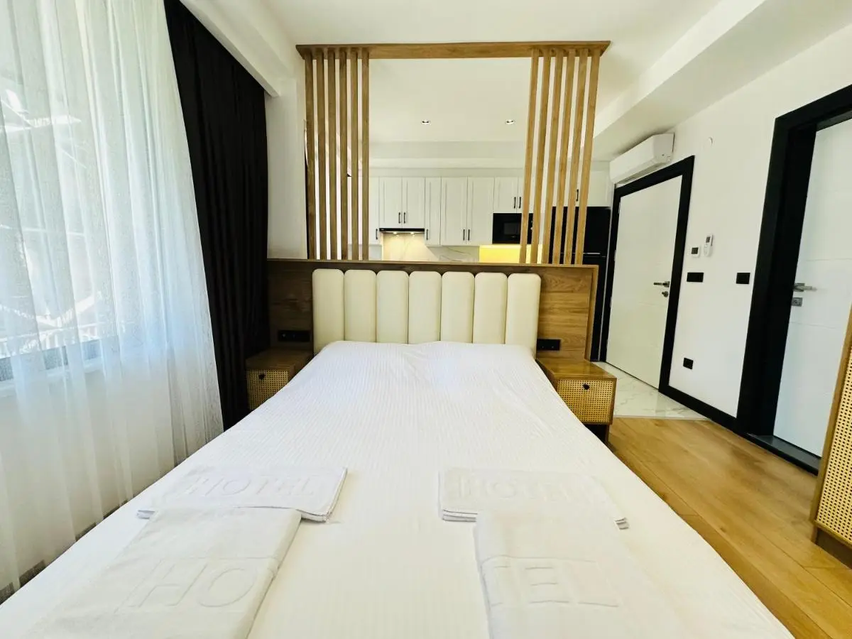 Rose Point Residence