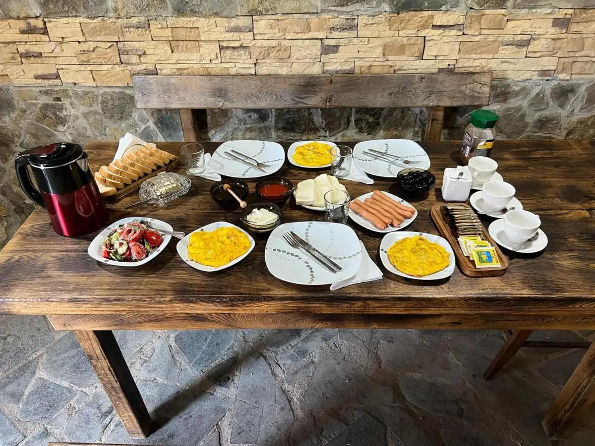 Villa Obcha - Whispering Vines Guesthouse