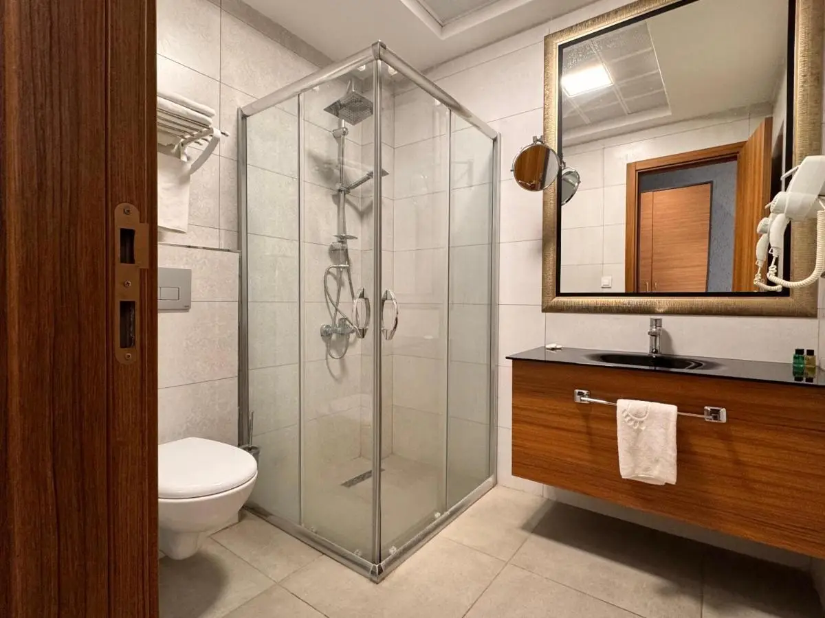 İNNPORT HOTEL