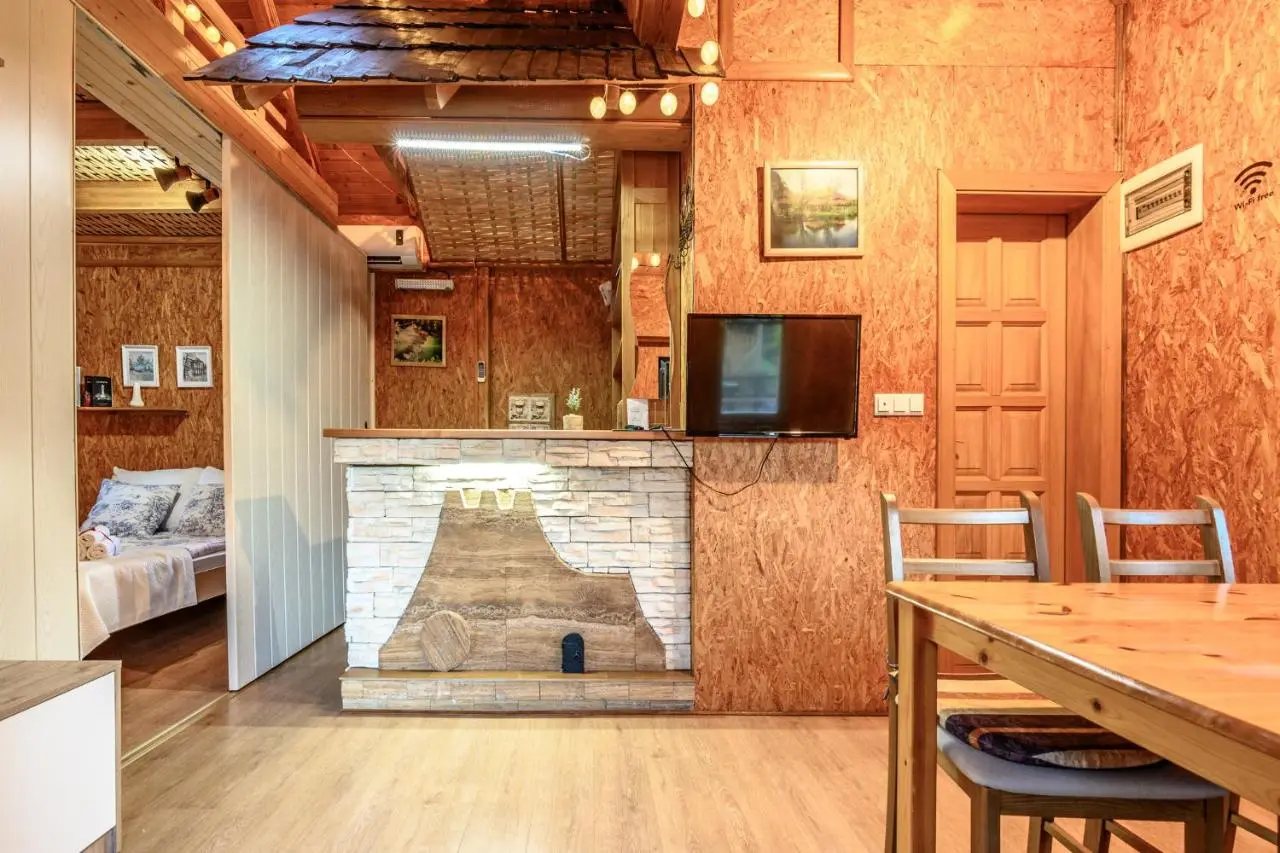 House on piles, Una river 'Apartman Una'