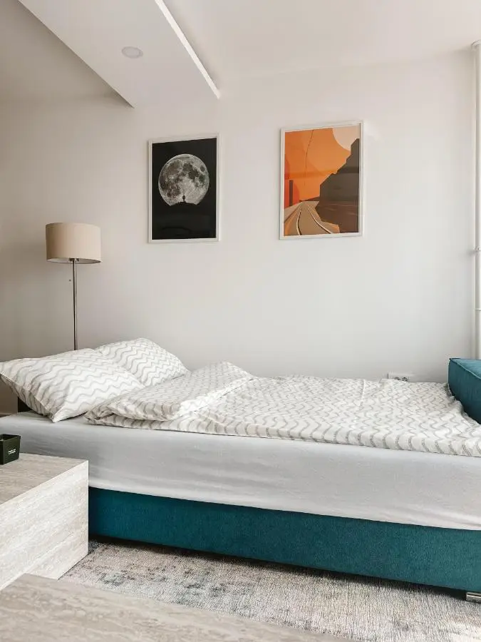 Central Apartment 44