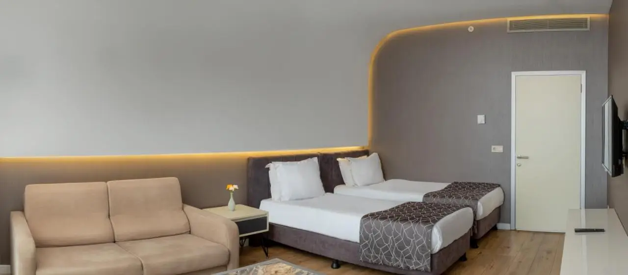 Elm Suite Hotel