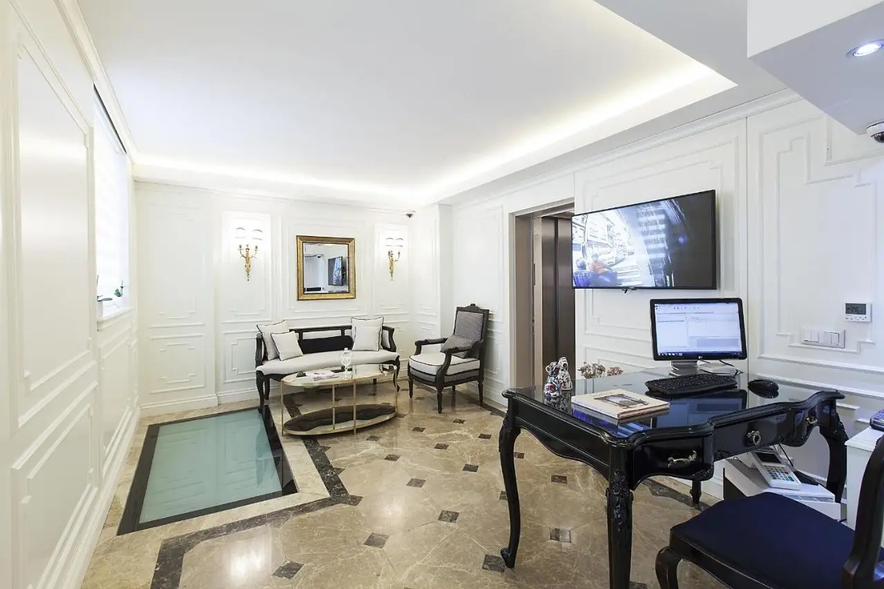 Perla Galata Hotel