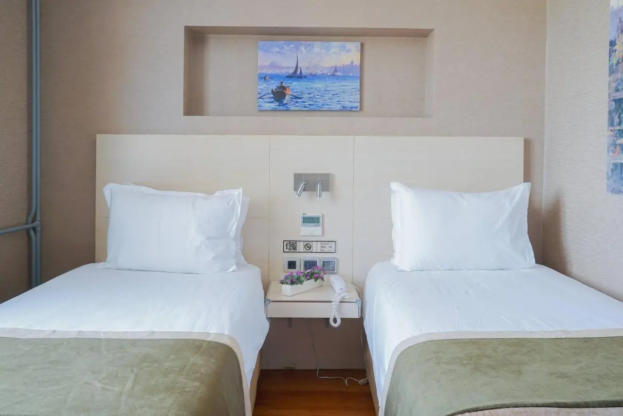 Hotel Troya