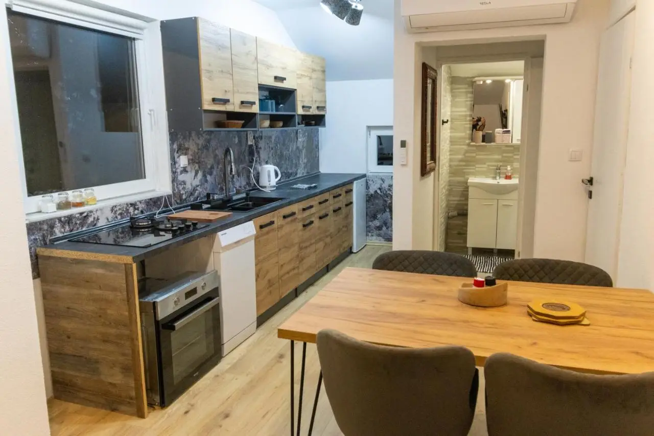 Guest House Lejla 2