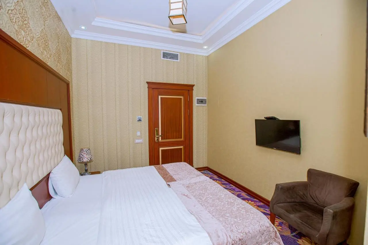 Clover Hotel F1 View