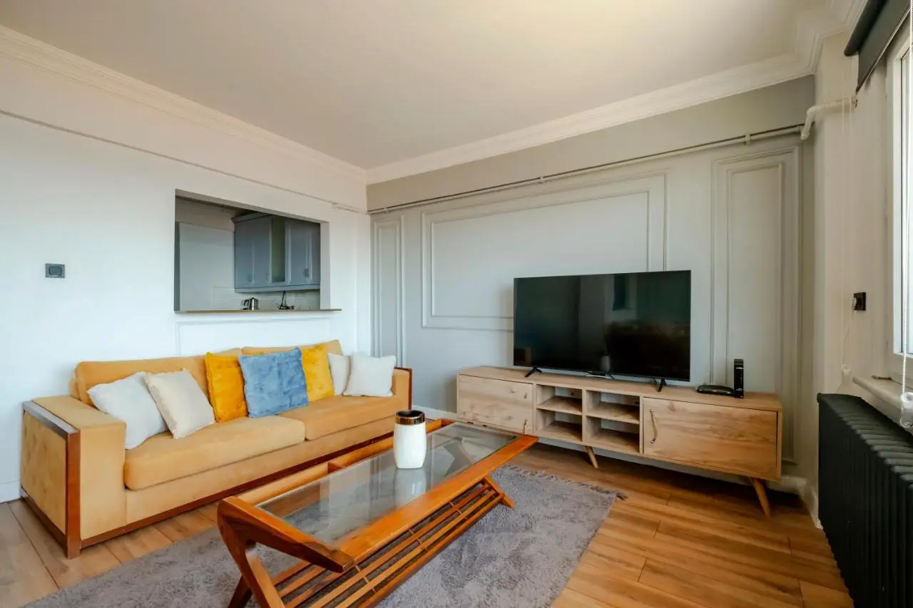 Spacious Sea View Family Suite in Managed Aparthotel with Balcony