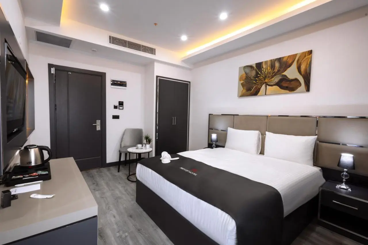Meyzi Hotel