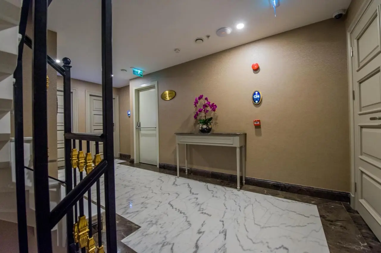 Homelike Hotel
